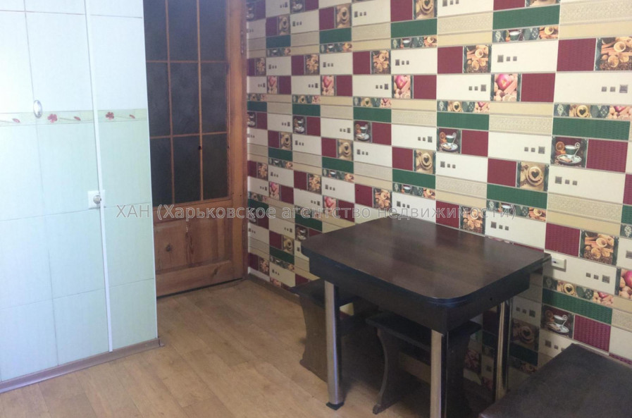 Продам квартиру, Набережный въезд , 2  ком., 52 м², капитальный ремонт 