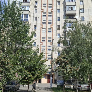 Продам квартиру, Набережный въезд , 2 кім., 52 м², капитальный ремонт 