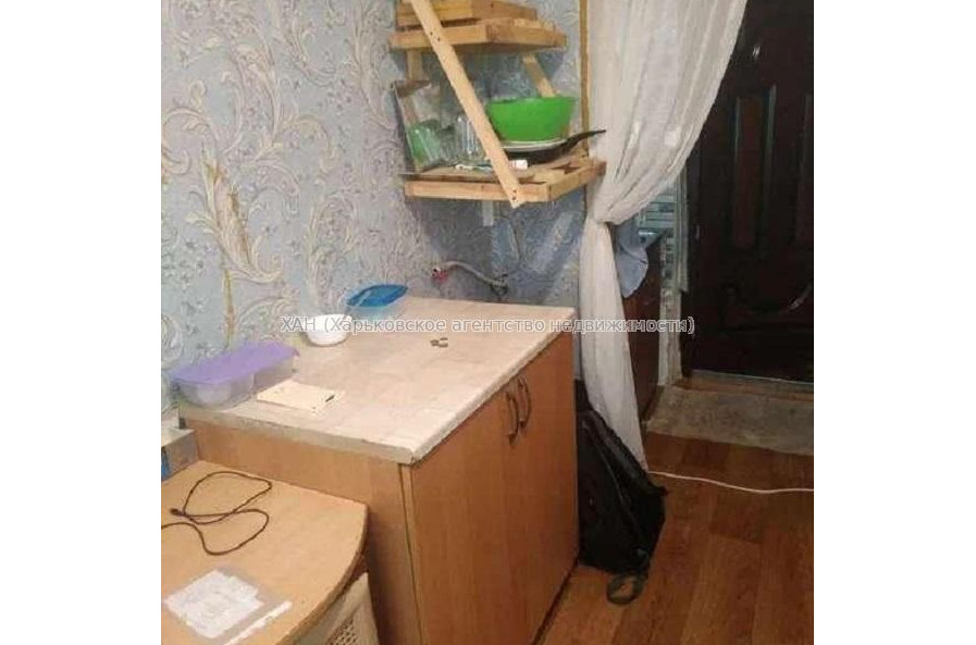 Продам квартиру, Защитников Неба ул. , 1  ком., 11 м², косметический ремонт 