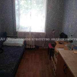 Продам квартиру, Тобольская ул. , 1 кім., 11 м², косметический ремонт