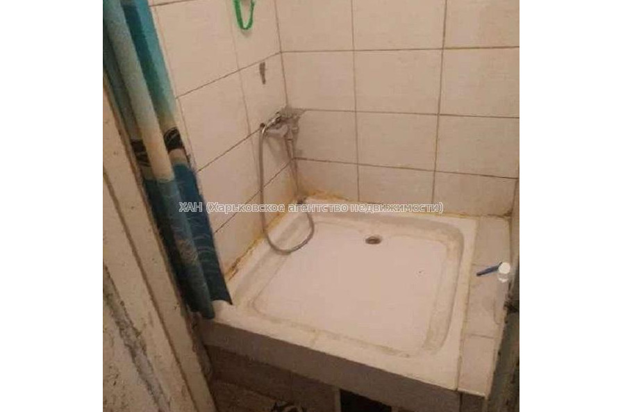 Продам квартиру, Защитников Неба ул. , 1  ком., 11 м², косметический ремонт 