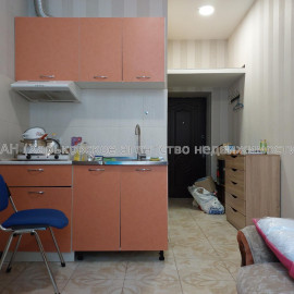 Продам квартиру, Рыбалко ул. , 1 кім., 15.50 м², капитальный ремонт