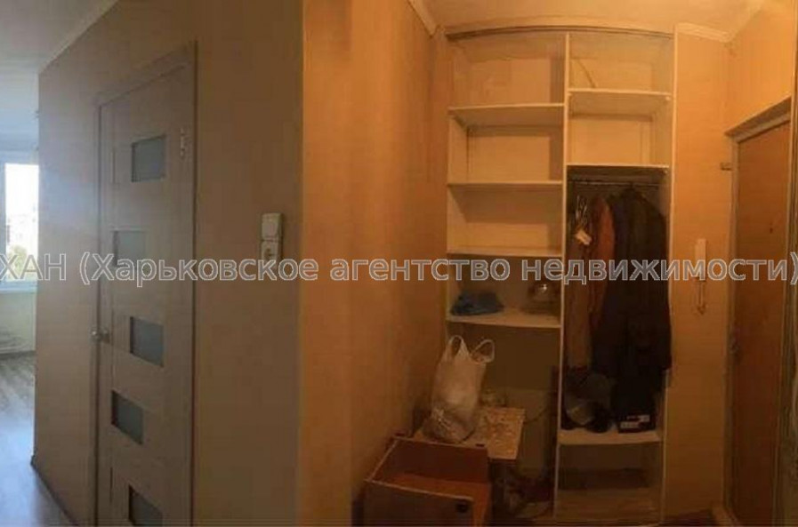 Продам квартиру, Тракторостроителей просп. , 1 кім., 33 м², капитальный ремонт 