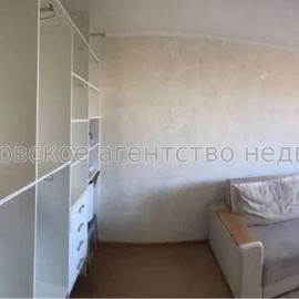 Продам квартиру, Тракторостроителей просп. , 1  ком., 33 м², капитальный ремонт