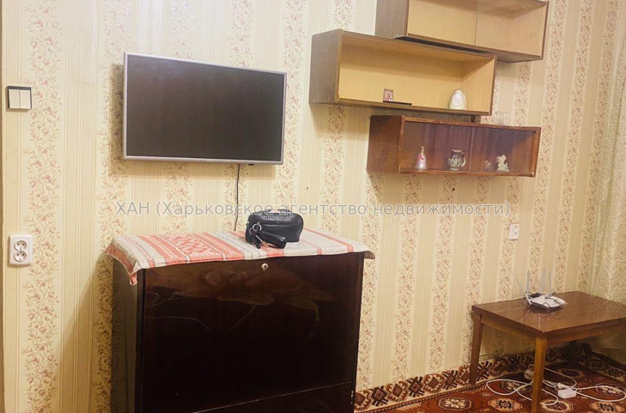 Продам квартиру, Деревянко ул. , 3  ком., 66 м², частичный ремонт 