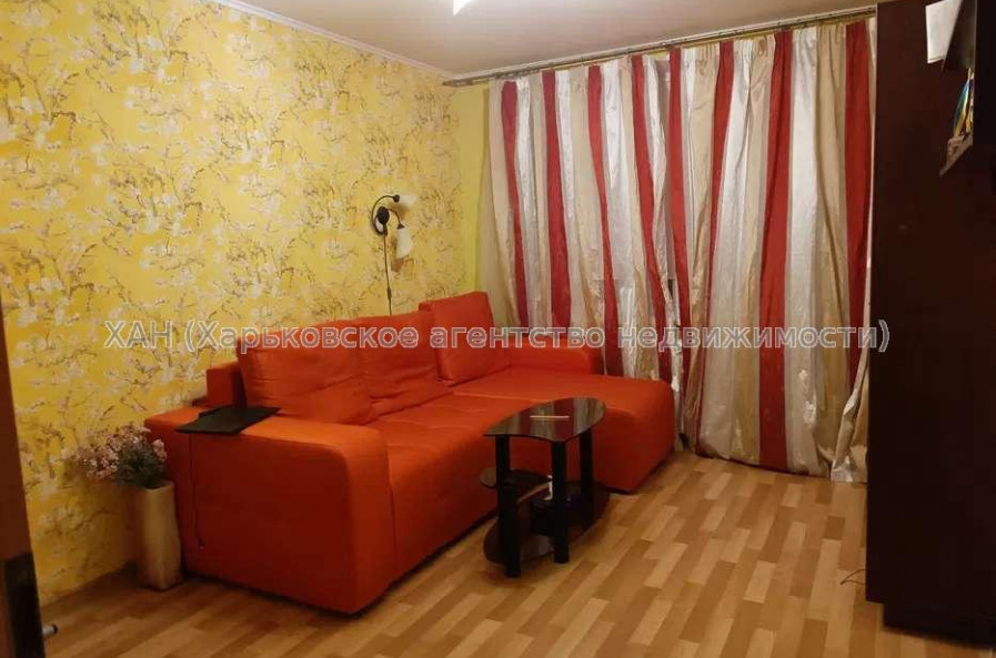 Продам квартиру, Станислава Партали ул. , 3 кім., 67 м², капитальный ремонт 