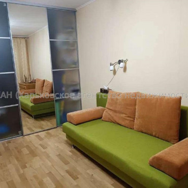 Продам квартиру, Станислава Парталы ул. , 3 кім., 67 м², капитальный ремонт 