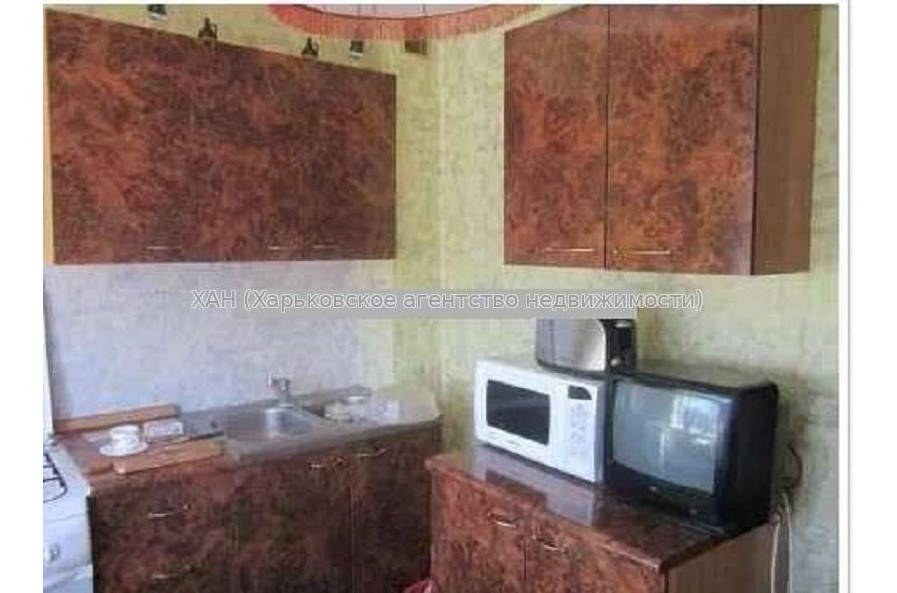 Продам квартиру, Непокоренных ул. , 1 кім., 33 м², косметический ремонт 