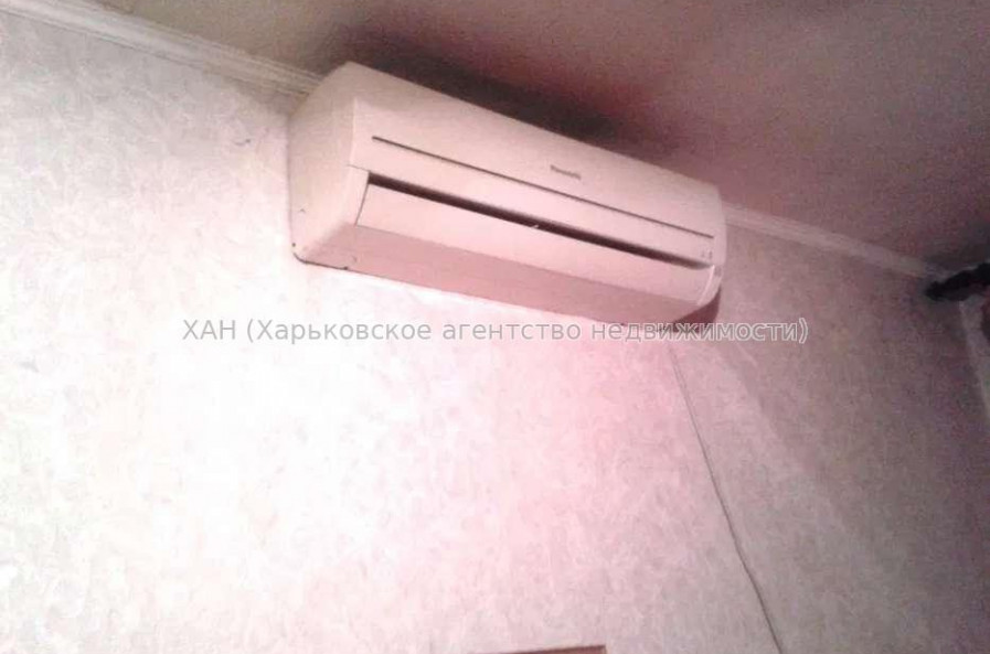 Продам квартиру, Непокоренных ул. , 1 кім., 33 м², косметический ремонт 