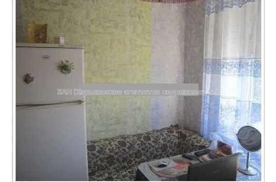 Продам квартиру, Непокоренных ул. , 1 кім., 33 м², косметический ремонт 