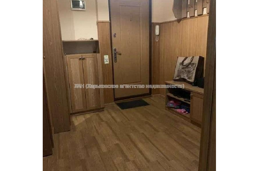 Продам квартиру, Байрона пр-т , 3  ком., 58 м², косметический ремонт 