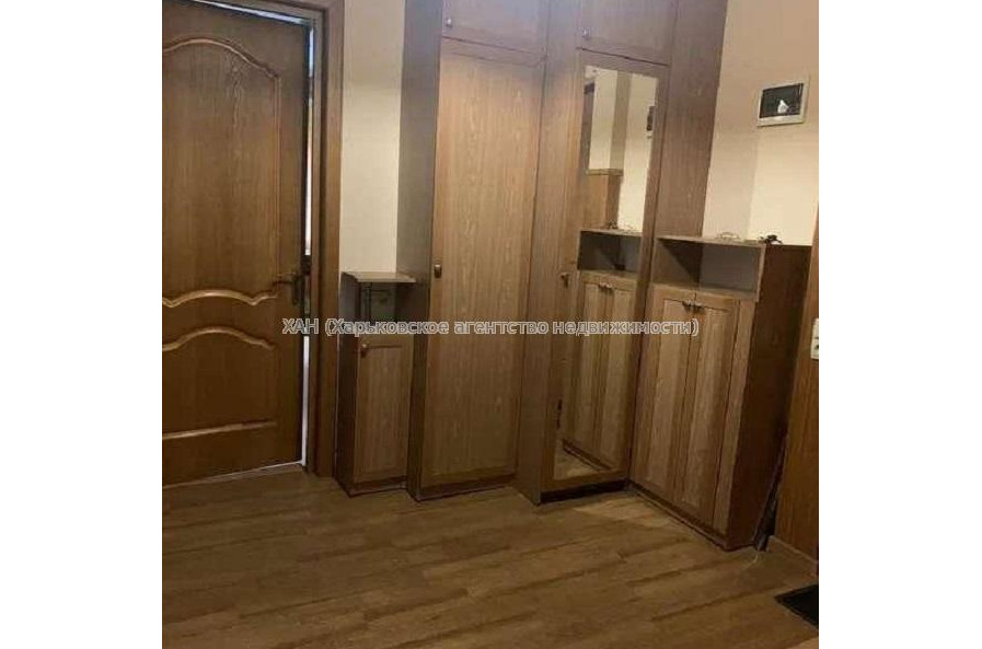 Продам квартиру, Байрона пр-т , 3  ком., 58 м², косметический ремонт 