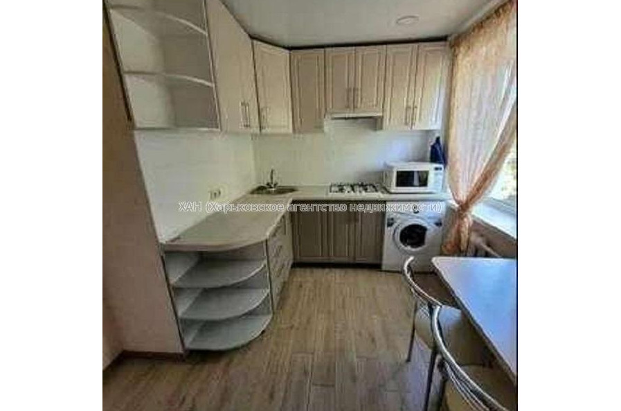Продам квартиру, Героев Харькова просп. , 1 кім., 33 м², евроремонт 