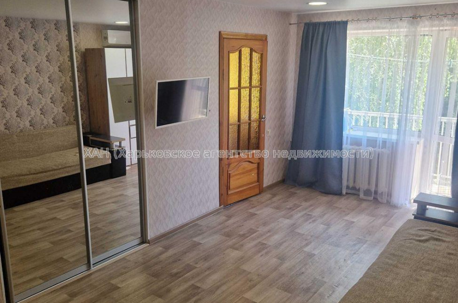 Продам квартиру, Героев Харькова просп. , 1 кім., 33 м², евроремонт 