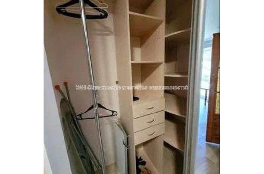 Продам квартиру, Героев Харькова просп. , 1 кім., 33 м², евроремонт 