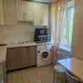 Продам квартиру, Героев Харькова просп. , 1 кім., 33 м², евроремонт 