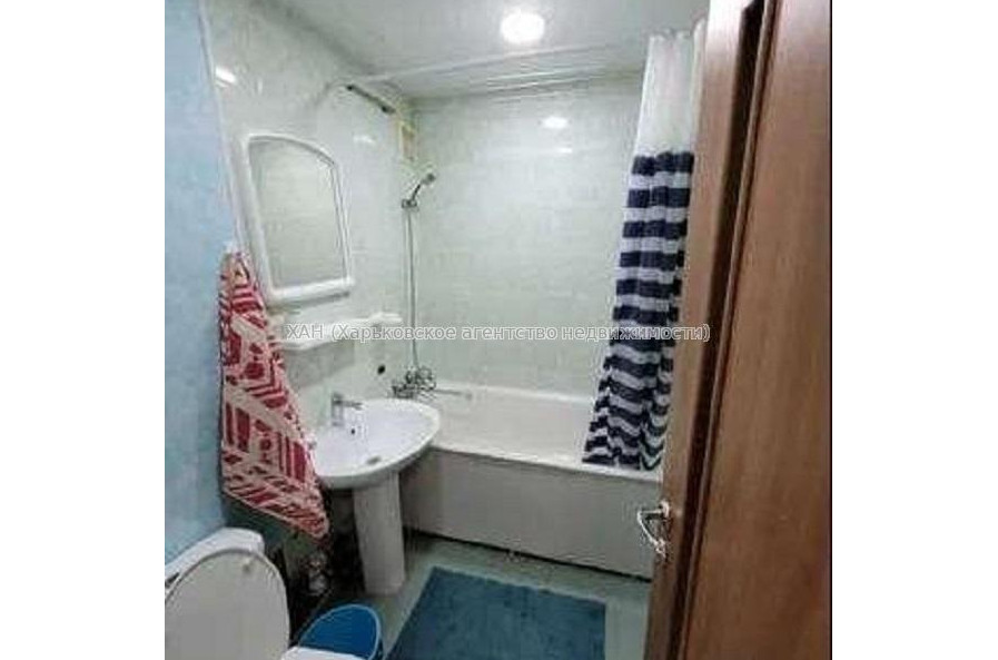 Продам квартиру, Героев Харькова просп. , 1 кім., 33 м², евроремонт 