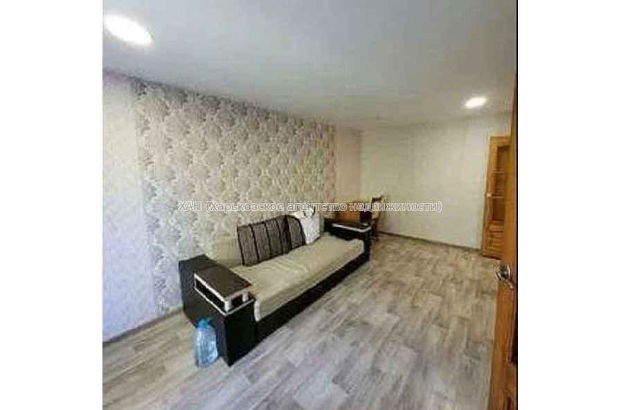 Продам квартиру, Героев Харькова просп. , 1 кім., 33 м², евроремонт 