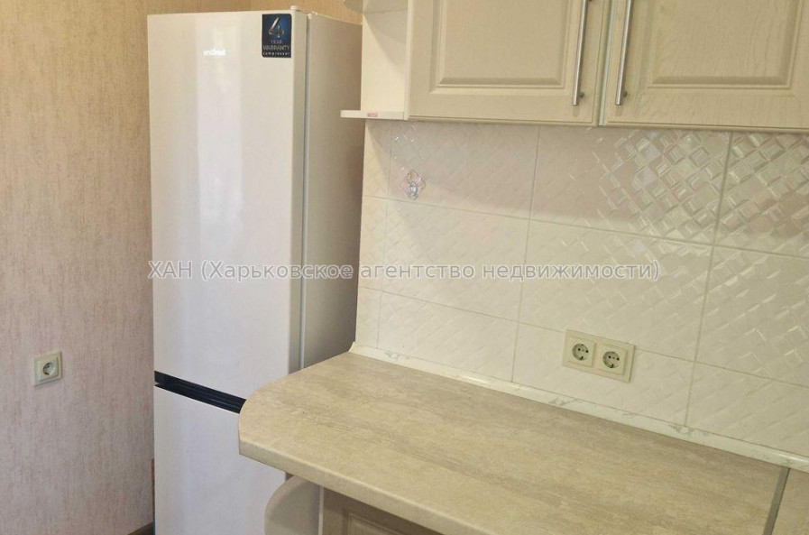 Продам квартиру, Героев Харькова просп. , 1 кім., 33 м², евроремонт 