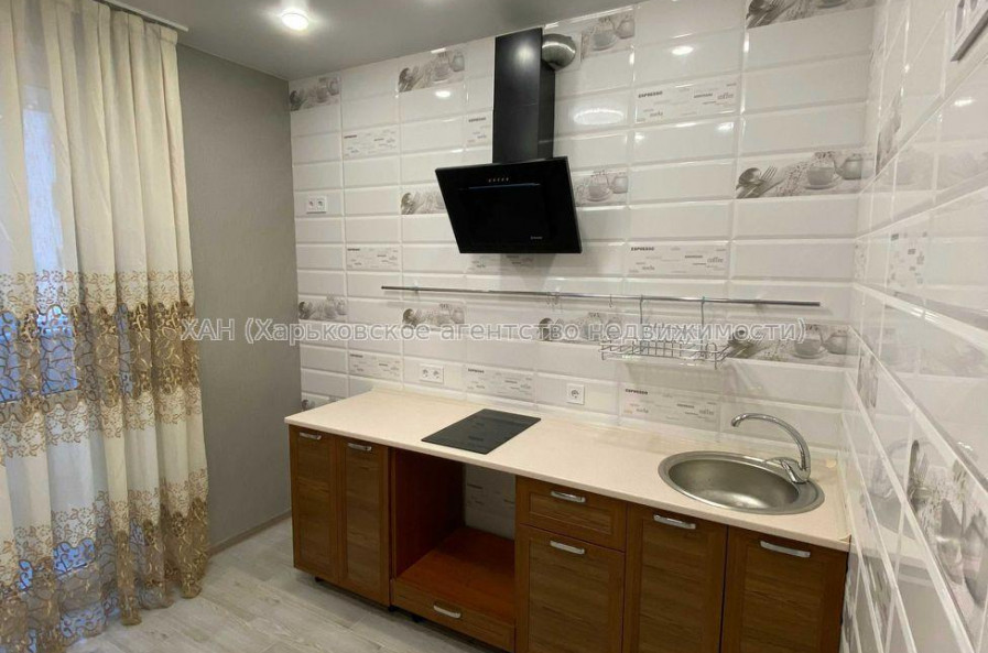 Продам квартиру, Шевченковский пер. , 1 кім., 33 м², евроремонт 