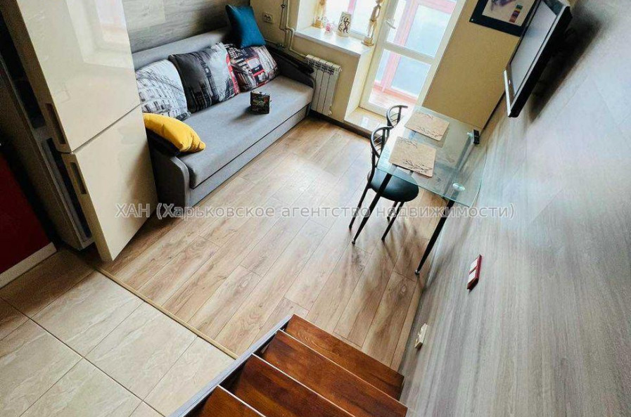 Продам квартиру, Добровольцев ул. , 2  ком., 38 м², евроремонт 
