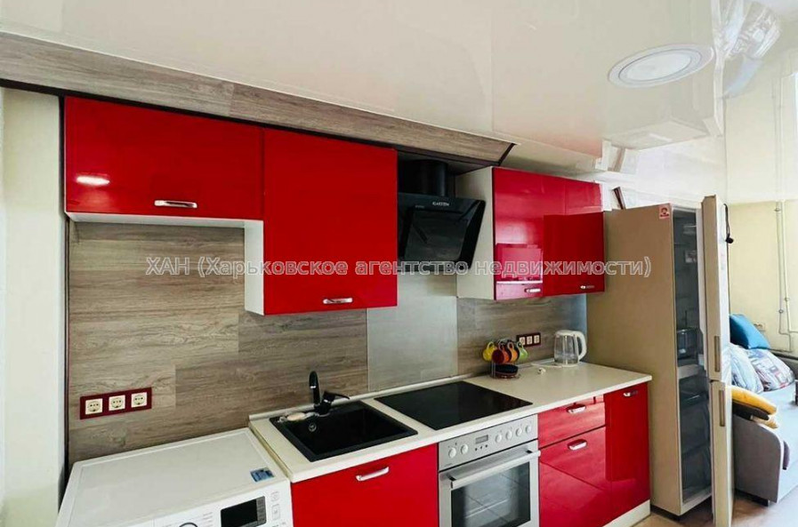 Продам квартиру, Добровольцев ул. , 2  ком., 38 м², евроремонт 