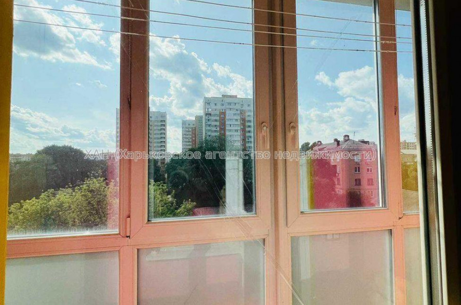 Продам квартиру, Добровольцев ул. , 2  ком., 38 м², евроремонт 
