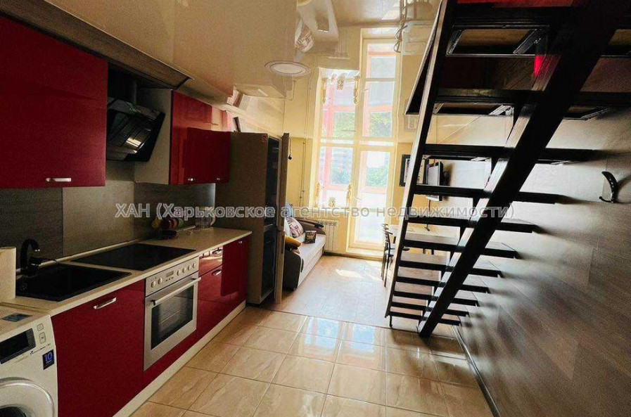 Продам квартиру, Добровольцев ул. , 2  ком., 38 м², евроремонт 