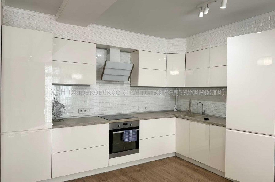 Продам квартиру, Юбилейный просп. , 3 кім., 96 м², авторский дизайн 