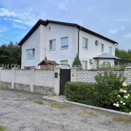 Продам дом, Ахтырская ул. , 200 м², 14 сот., капитальный ремонт