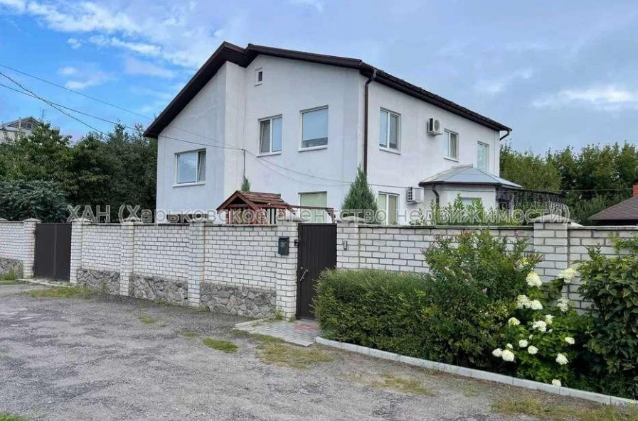 Продам дом, Ахтырская ул. , 200 м², 14 сот., капитальный ремонт 