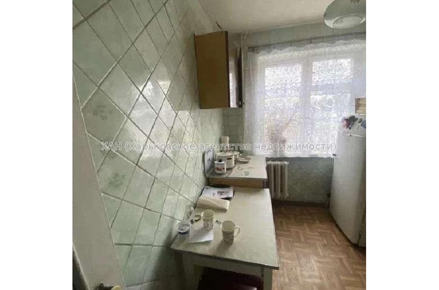 Продам квартиру, Юбилейный просп. , 2 кім., 43 м², без ремонта 