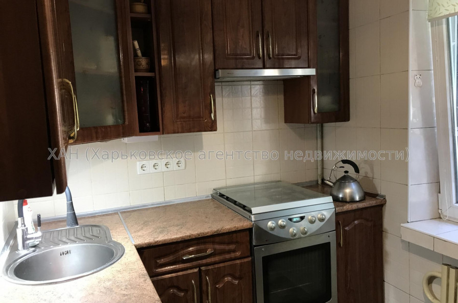 Сдам квартиру, Непокоренных ул. , д. 29 , 2  ком., 52 м², косметический ремонт 