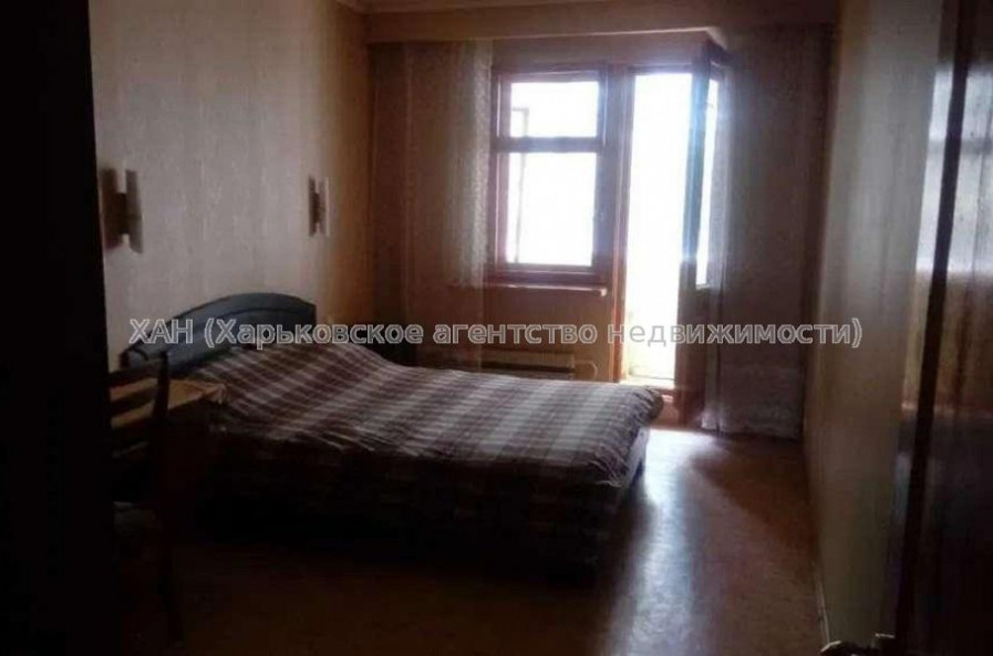 Продам квартиру, Непокоренных ул. , 3  ком., 64 м², косметический ремонт 