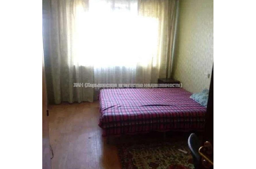 Продам квартиру, Непокоренных ул. , 3  ком., 64 м², косметический ремонт 