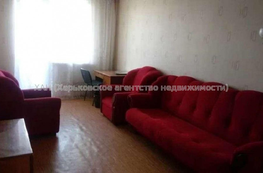Продам квартиру, Непокоренных ул. , 3  ком., 64 м², косметический ремонт 