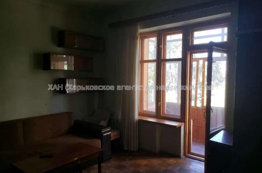 Продам квартиру, Науки просп. , 3 кім., 73 м², без ремонта 