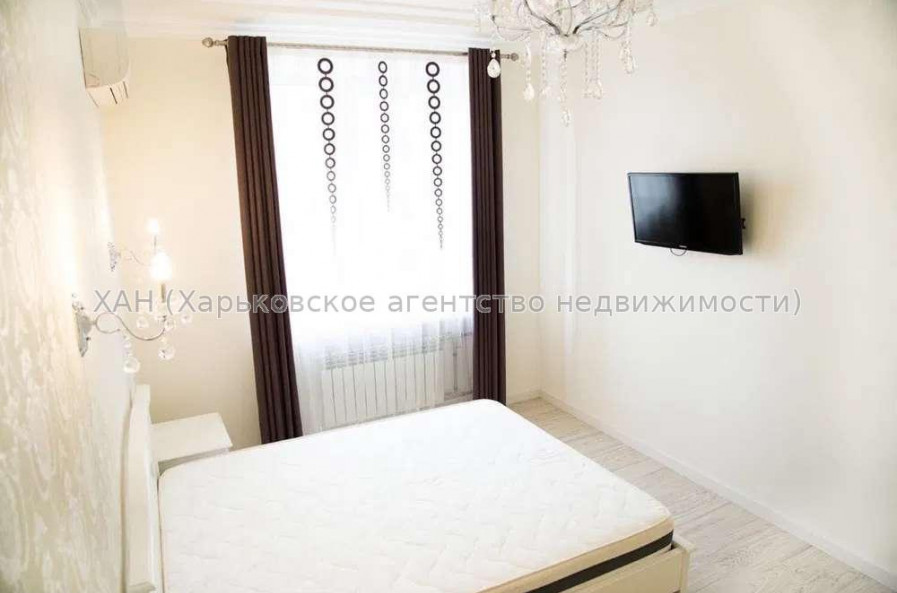 Продам квартиру, Благовещенская ул. , 2 кім., 56 м², авторский дизайн 