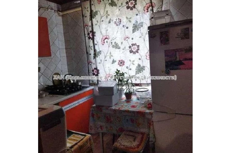 Продам квартиру, Александра Олеся ул. , 3 кім., 56 м², косметический ремонт 