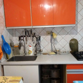 Продам квартиру, Александра Олеся ул. , 3 кім., 56 м², косметический ремонт