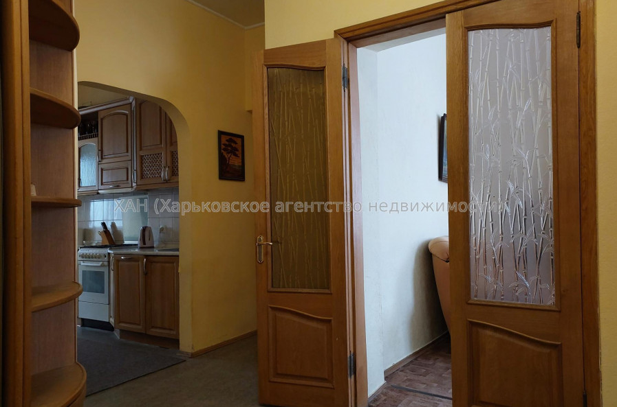 Сдам квартиру, Сумская ул. , 77/79 , 4  ком., 108 м², косметический ремонт 