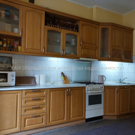 Сдам квартиру, Сумская ул. , 77/79 , 4  ком., 108 м², косметический ремонт