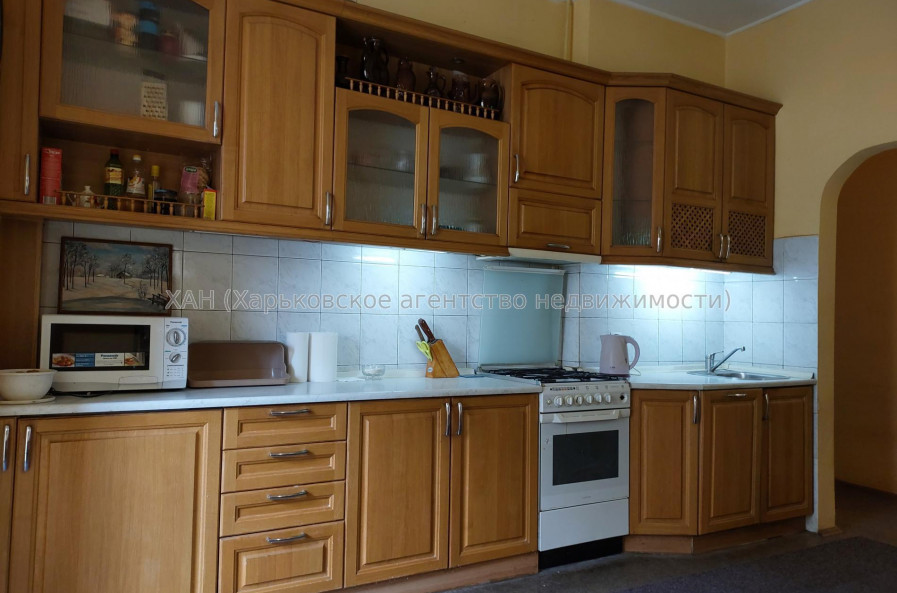 Сдам квартиру, Сумская ул. , 77/79 , 4  ком., 108 м², косметический ремонт 