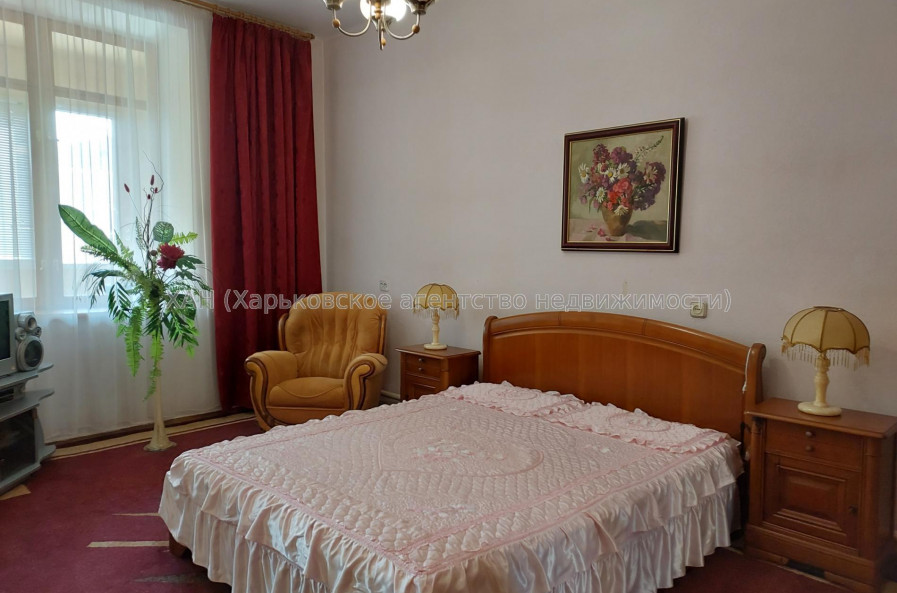 Сдам квартиру, Сумская ул. , 77/79 , 4  ком., 108 м², косметический ремонт 