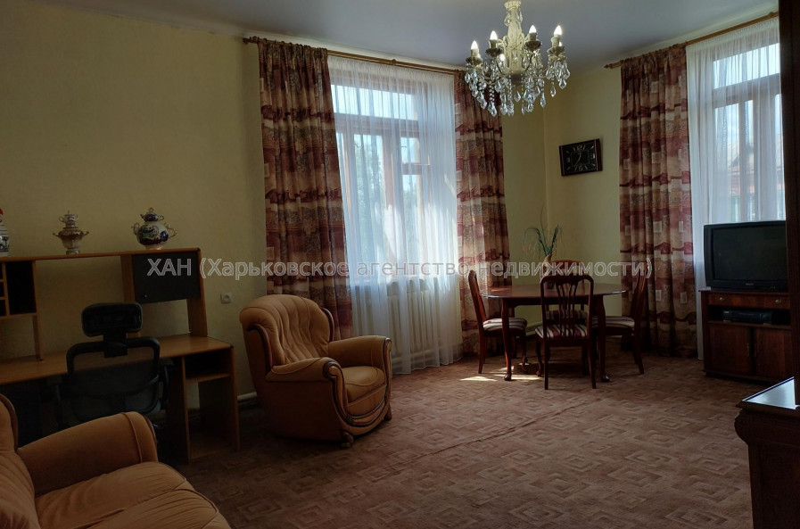 Сдам квартиру, Сумская ул. , 77/79 , 4  ком., 108 м², косметический ремонт 