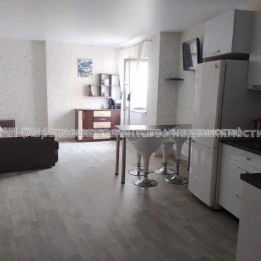 Продам квартиру, Полтавский Шлях ул. , 1  ком., 31 м², евроремонт 