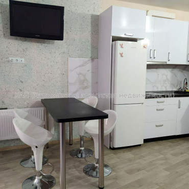 Продам квартиру, Полтавский Шлях ул. , 1  ком., 31 м², евроремонт 