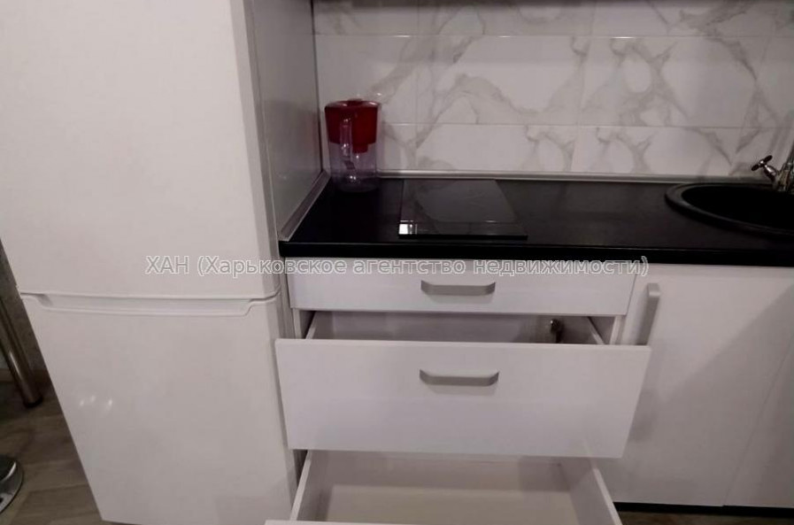 Продам квартиру, Полтавский Шлях ул. , 1  ком., 31 м², евроремонт 