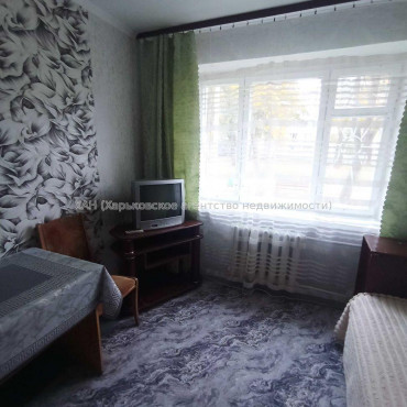 Продам квартиру, Александровский просп. , 1  ком., 24 м², косметический ремонт 