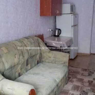 Продам квартиру, Александровский просп. , 1  ком., 24 м², косметический ремонт 